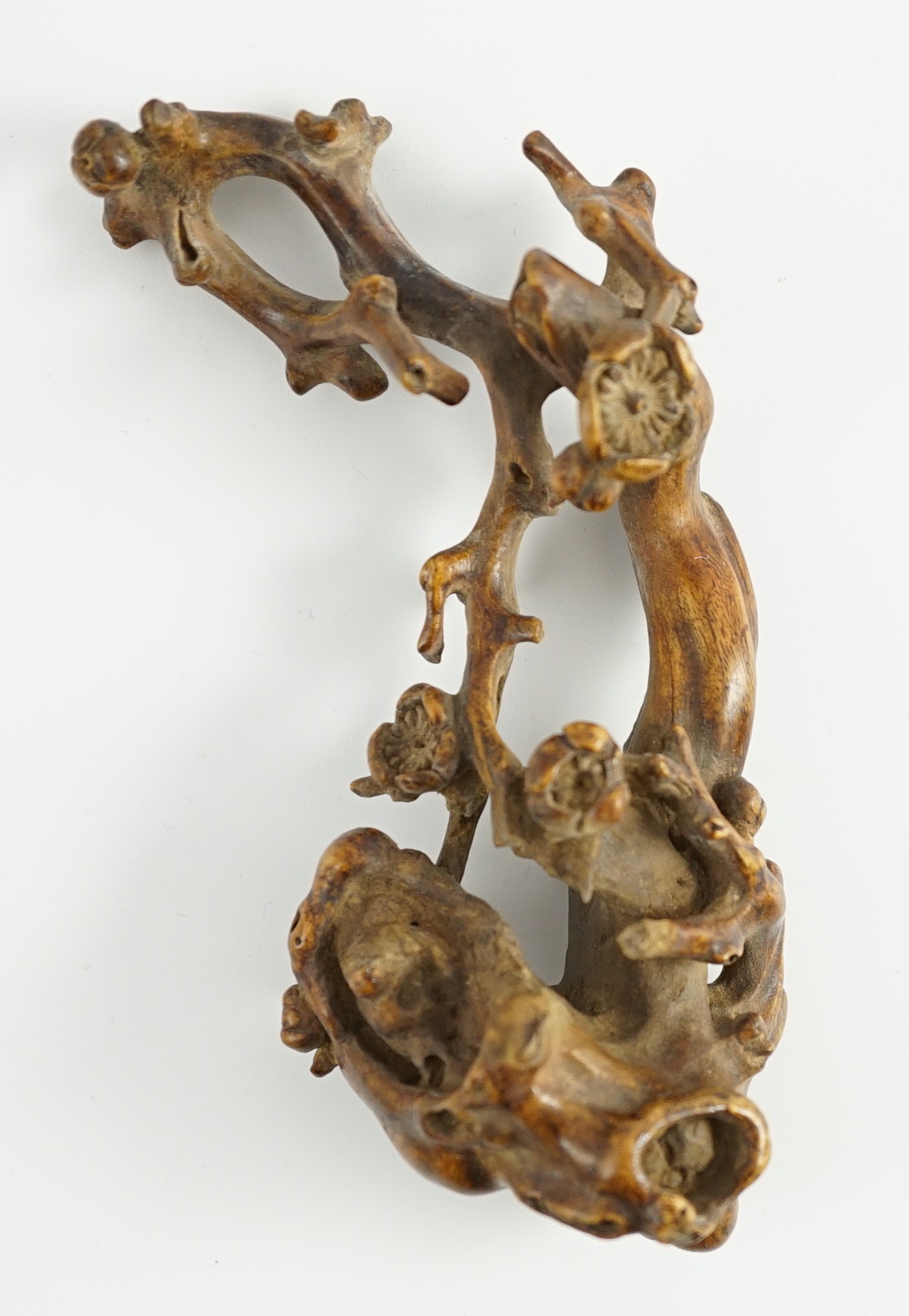 A Chinese aloeswood (?) carving, 10cm, boxed